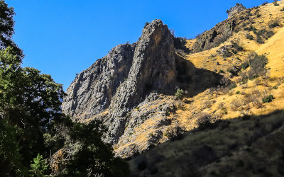 Rocky ridge near Boyden Rock in Giant Sequoia National Monument