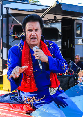 “Wildcat Elvis” in the Homecoming Parade