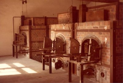 Dachau_06_Crematory_Ovens.jpg