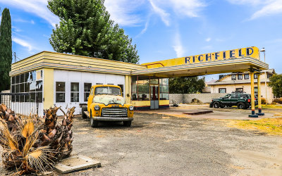 Old Richfield service station in Lemon Cove California
