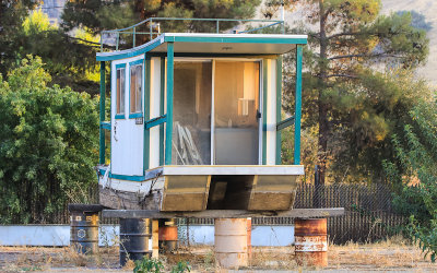 Dry-docked two-room houseboat in Lemon Cove California