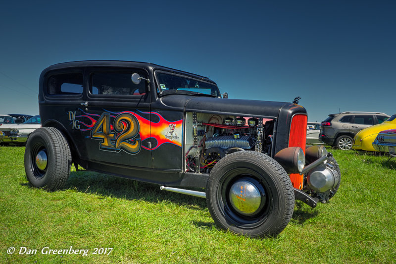 1932 Ford 2 Door Sedan