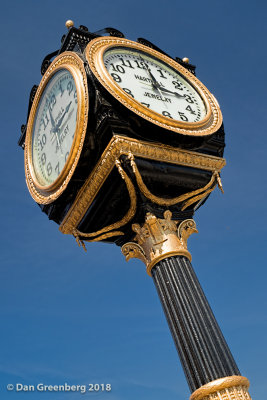 Old Harthill Jewelry Clock