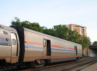 61048