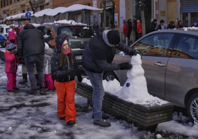 Rome gets first snow in 6 years