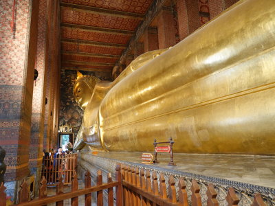 3-Wat Phra Kaeo/Reclining Buddha - 150' long