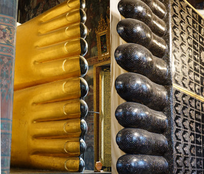3-Wat Phra Kaeo/Reclining Buddha Toes - front and back