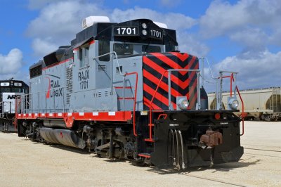047 - Saturday afternoon - Oct 29 - at Rail Logix Alamo Junction