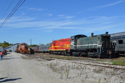 027 - Thursday afternoon - Sept 28 - Pioneer Railway & Mid-America Locomotive