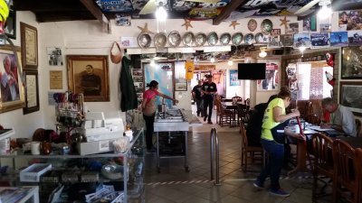 Lunch Stop Day 2- Baja Mexico 2017 093