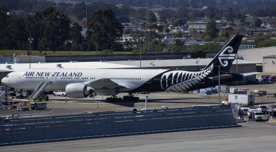 NZ 777-300ER waiting for its flight back to New Zealand at SFO 