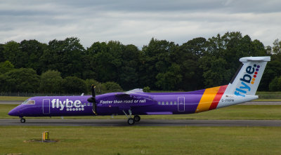 Flybe's new colour Dash-8-400