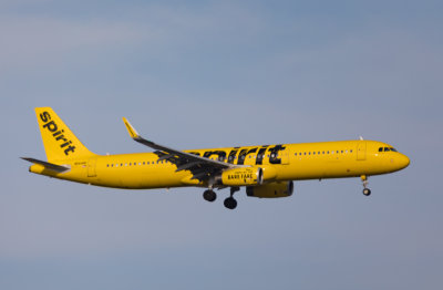 Sprint A-321 in the airlines yellow taxi livery
