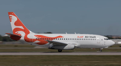 Air Inuite B-737-200