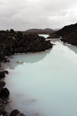 Then we visited the free area of the Blue Lagoon (no time, reservation or $50 for a soak)