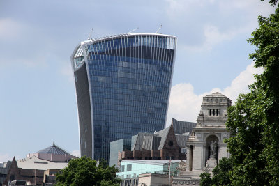 Went on an included London tour in the afternoon. Here's London's  walkie talkie from the coach