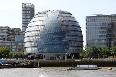 Took a Thames Clipper back to Greenwich Pier, seeing City Hall (Egg) on the way.