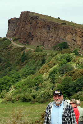 Later the coach drove through Salisbury Crags & stopped briefly at a viewpoint.