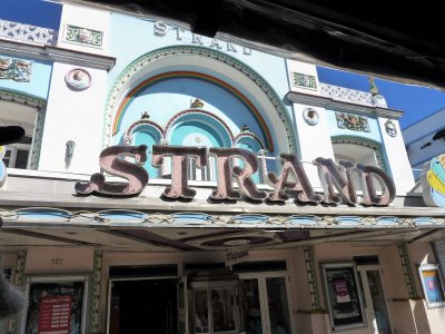 Viking took us on a tram tour, visiting things like the artsy Strand Theater