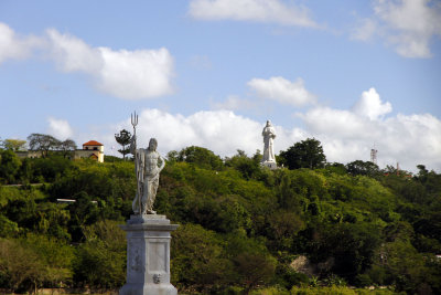 From Av de Puerto later in Havana, I photographed the Cristo statue