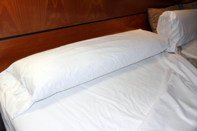 Melia Habana had the longest pillow in the world