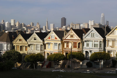 Classic shot from Alamo Square. Next time I'll try from Ida Lewis School to get more of downtown. 