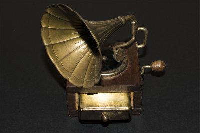 180220 Mason Williams,, Phonograph Record , with cigarette lighter