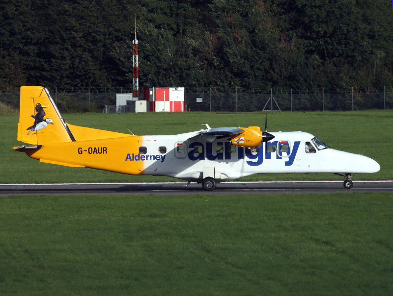 Do228 G-OAUR