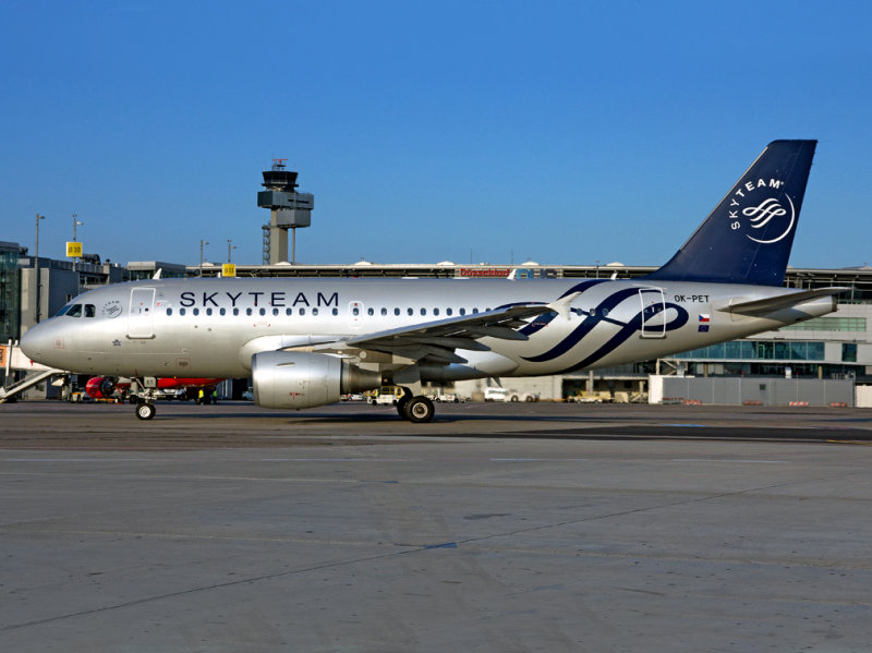 OK-PET DUS 11-17 FR.jpg