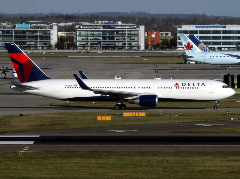 N179DZ LHR 13-11-17 CD.jpg