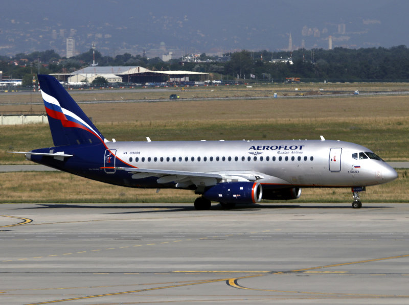 RA89099_BUD_518_CD2.jpg