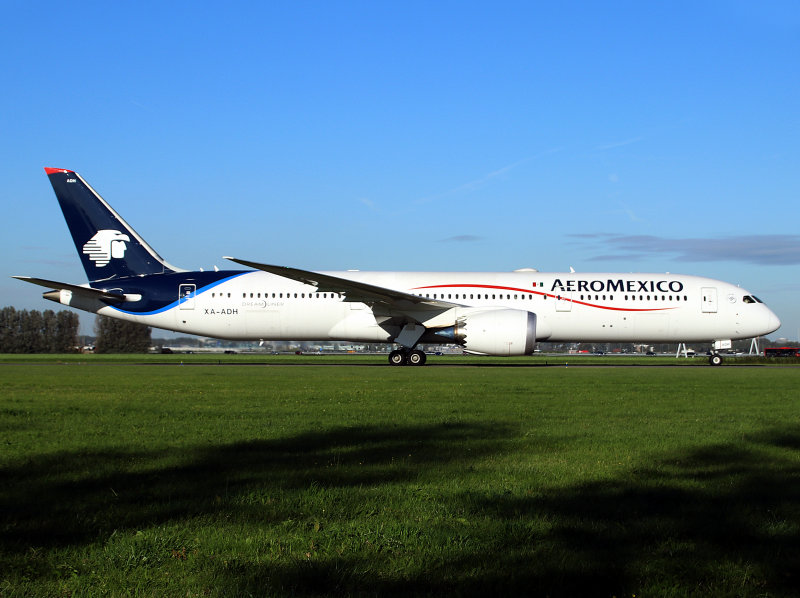 B787-900 XA-ADH