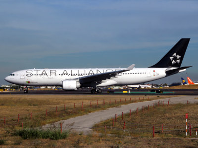 Airbus A330-200 CS-TOH 