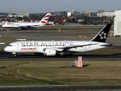 Departing Heathrow in Star Alliance livery, the only 787 to date in this scheme!