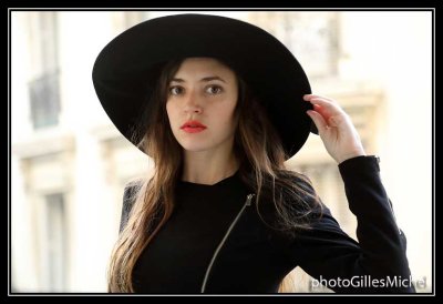 Chloe-002.jpg