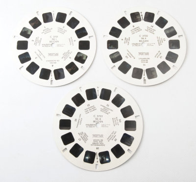 05 Viewmaster Belgien Belgium 3 Reels with Coin & Stamp Sawyer's Pack 3D.jpg