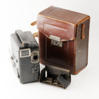 01 Vintage Pathe Motocamera Krauss Movie Cine Camera with Case and 3 Aux. Lenses.jpg
