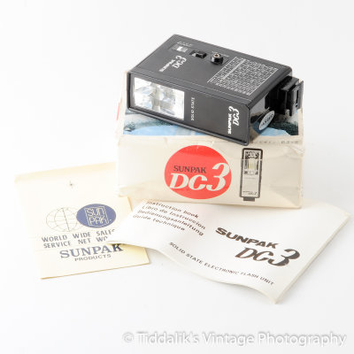 10 Olympus Trip 35 Silver Button Ver. 35mm Camera + Sunpak DC3 Flash.jpg