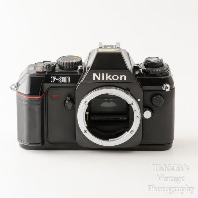 01 Nikon F-301 (N-301) 35mm Film SLR Camera Body.jpg