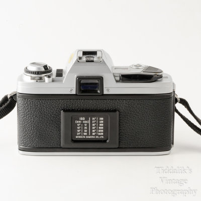 03 Minolta X-300 35mm SLR Film Camera Body with Auto 200X Flash.jpg
