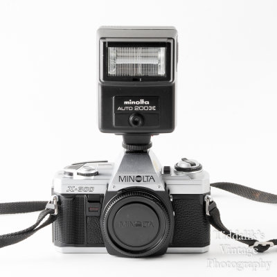 01 Minolta X-300 35mm SLR Film Camera Body with Auto 200X Flash.jpg