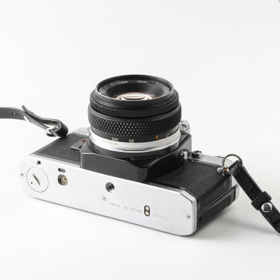Olympus OM10 35mm SLR Camera with 50mm f1.8 OM Lens & Case