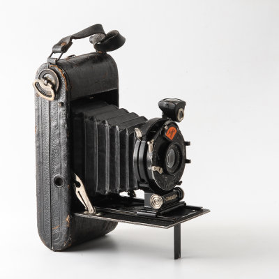 02 Agfa Standard Vintage 120 Roll Film Folding Camera.jpg