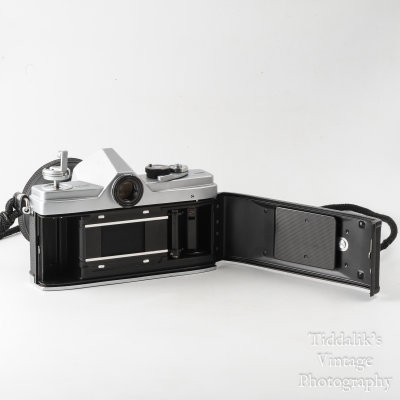 12 Minolta SR-1 SLR Camera with Rokkor 55mm f1.8 PF Lens + Extras VGC.jpg