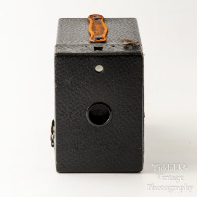 09 Kodak Brownie No. 2 Cartridge Hawkeye Model C 120 Roll Film Box Camera.jpg