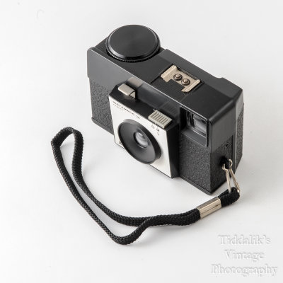 03 Kodak 26 Instamatic 126 Film Cartridge Camera with Case & Instructions.jpg