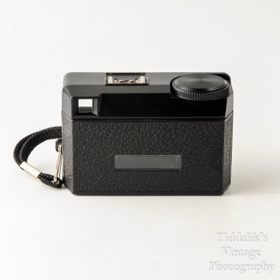 02 Kodak 26 Instamatic 126 Film Cartridge Camera with Case & Instructions.jpg