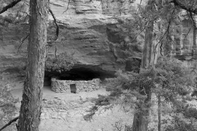 0020-IMG_9968-Native American Cliff Dwelling in Sedona-.jpg