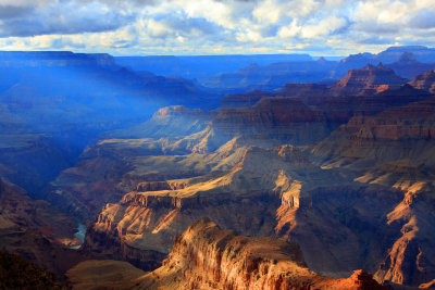 0018-IMG_0345-Dramatic Lighting in the Grand Canyon.jpg