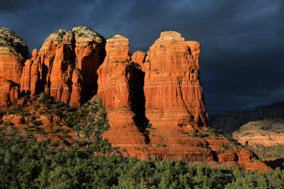 0010-3B9A6844-Coffee Pot Rock at Sunset, Sedona.jpg